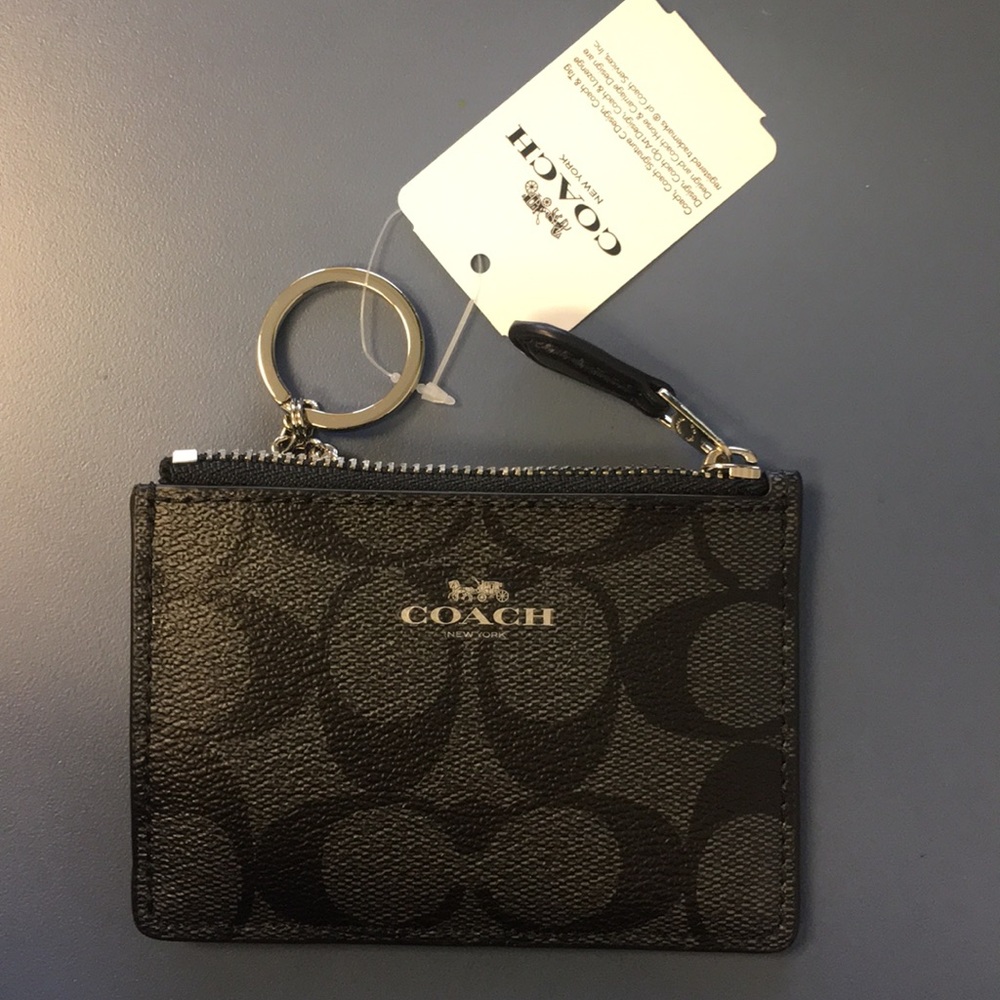 Coach coin/ID wallet